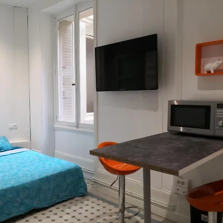 Studio De Charme Palais Des Parcs *